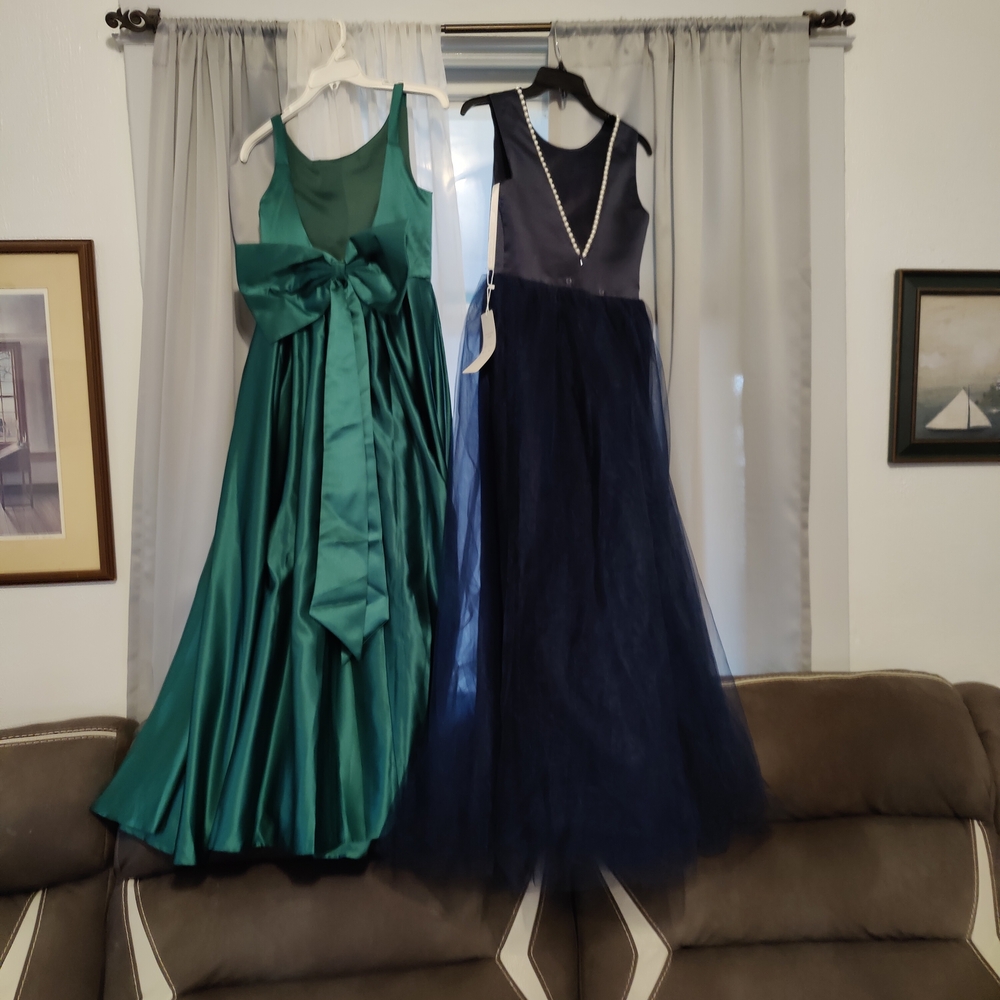 New You Get Both Elegant Green and Navy Kids Dresses - Picture 15 of 16